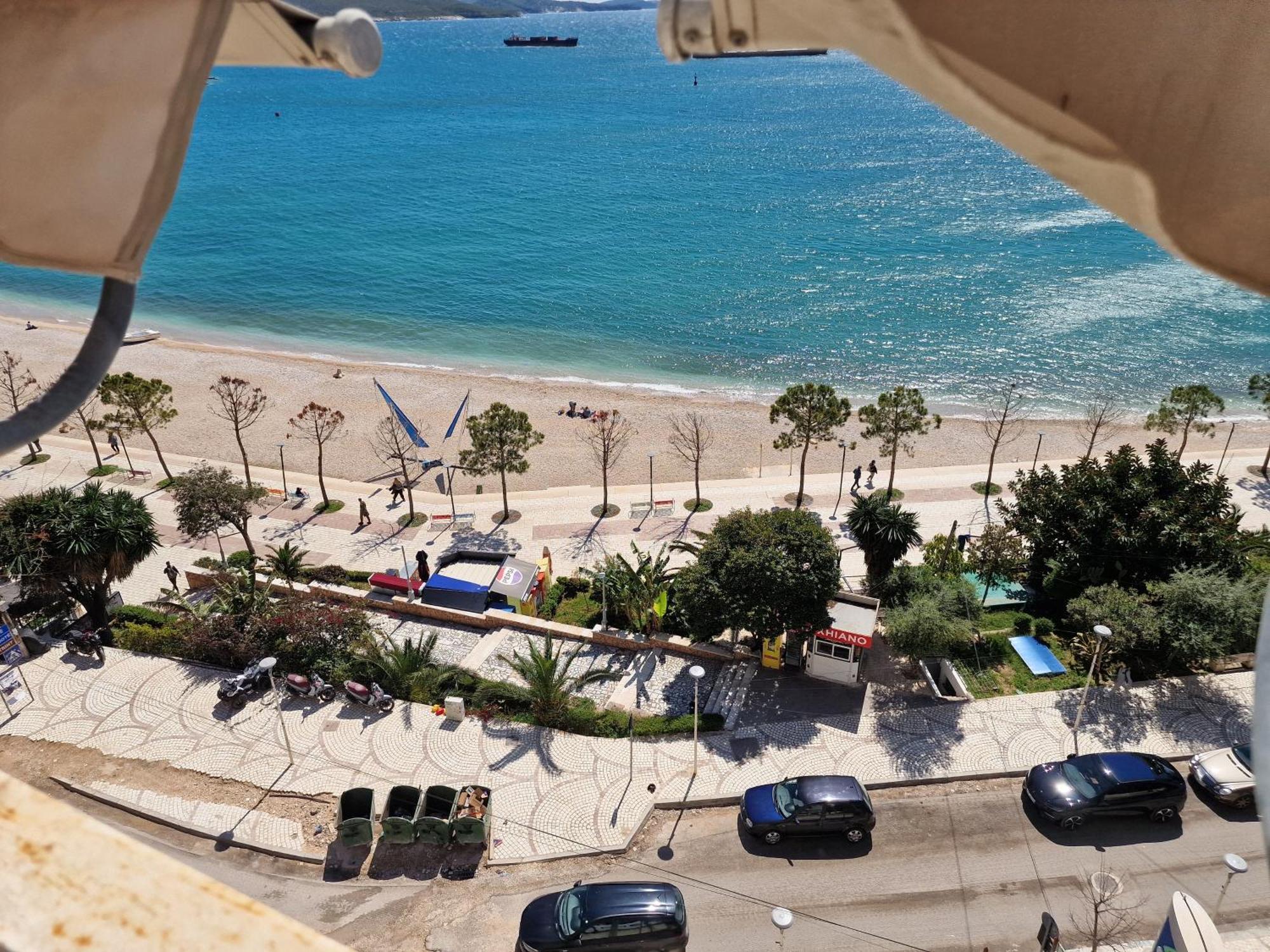 Beachfront Apartment Sarandë Eksteriør bilde